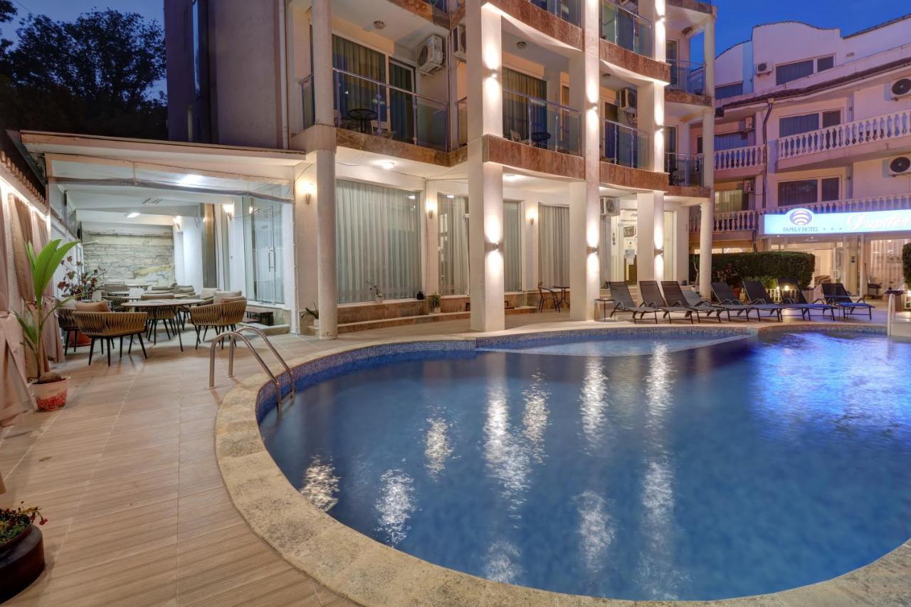 Family Hotel Jupiter Балчик Экстерьер фото