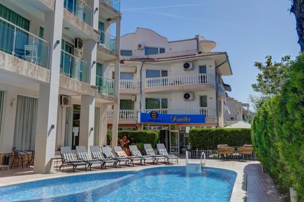 Family Hotel Jupiter Балчик Экстерьер фото