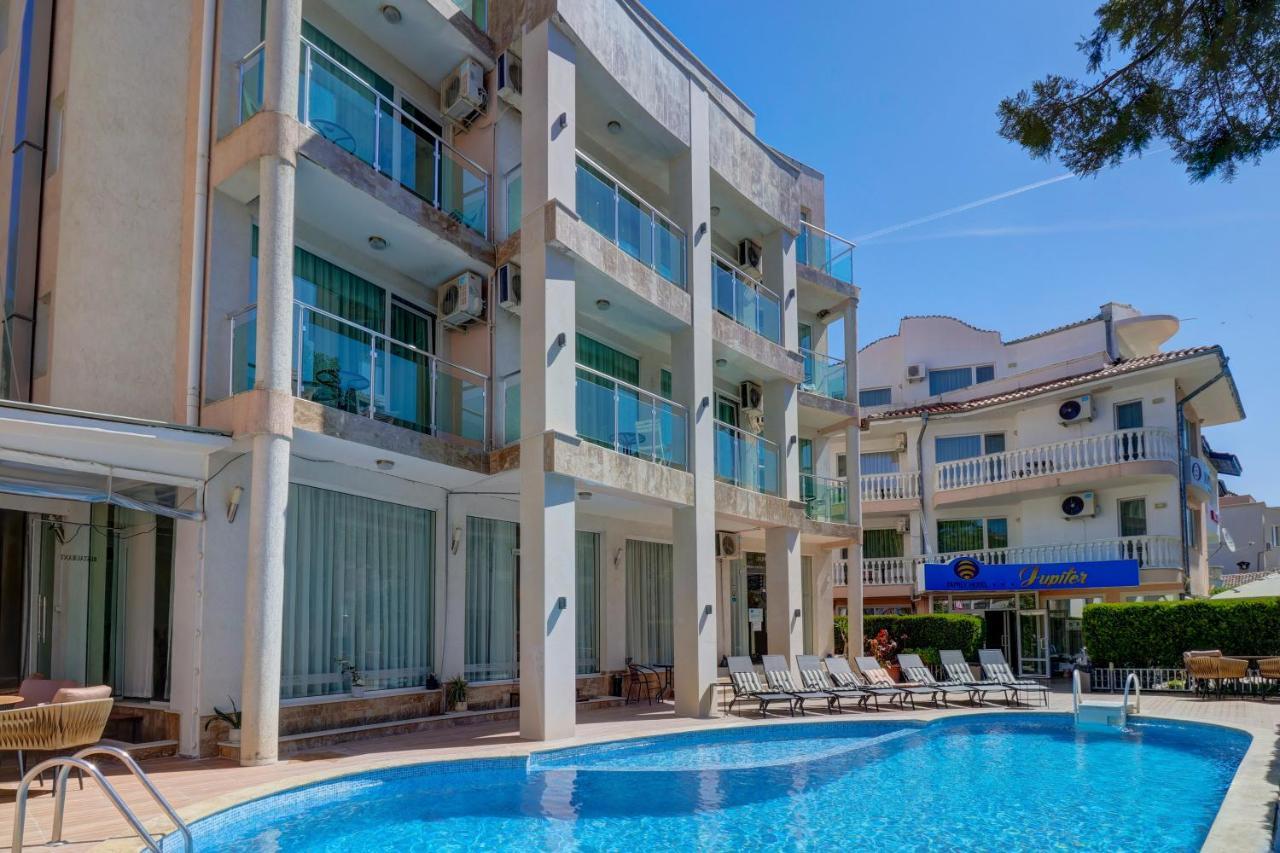 Family Hotel Jupiter Балчик Экстерьер фото