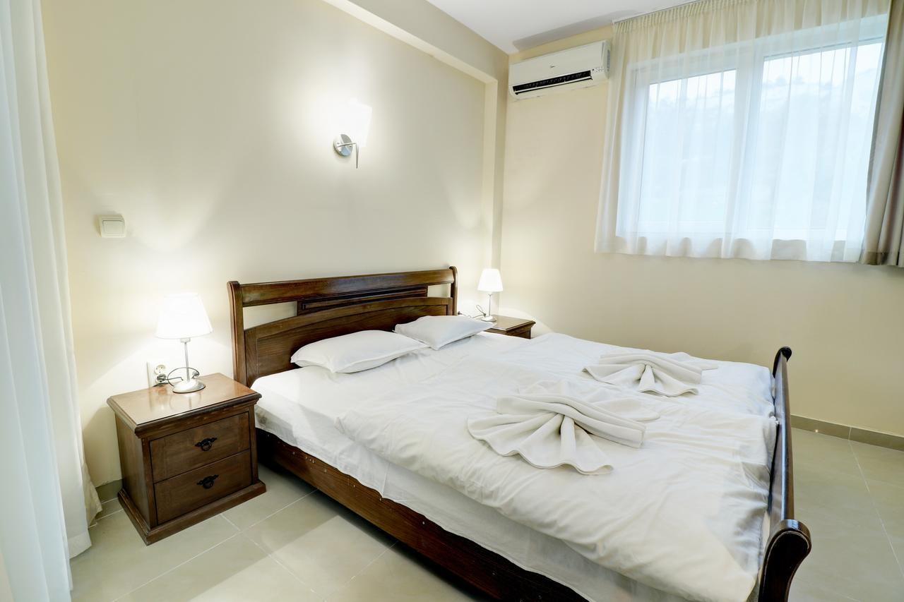 Family Hotel Jupiter Балчик Экстерьер фото